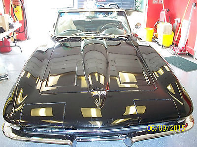 Chevrolet : Corvette BLACK ON BLACK 64 STINGRAY