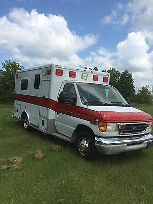 Ford : E-Series Van Ambulance 2003 ford e 350 ambulance type 3