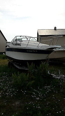 1988 Wellcraft Aruba 232