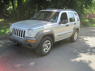 Jeep : Liberty Sport Sport Utility 4-Door Jeep Liberty Sport 4x4 Runs and drives great Sun roof 59 point condition report