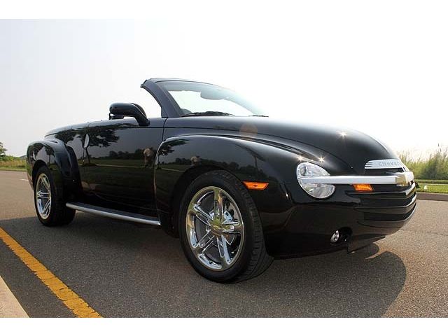 Chevrolet : SSR Roadster Excellent condition, Black on Black, Like New