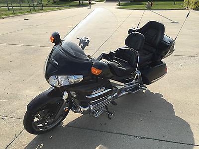 Honda : Gold Wing 2007 honda gl 1800 goldwing 58 k miles cruise driver backrest vent wings pegs