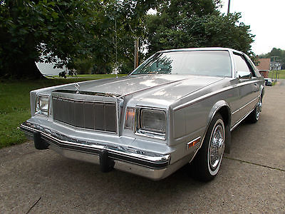 Chrysler : Cordoba Chrome body side molding and vinyl top 1982 chrysler cordoba v 8 2 door hardtop excellent condition low miles