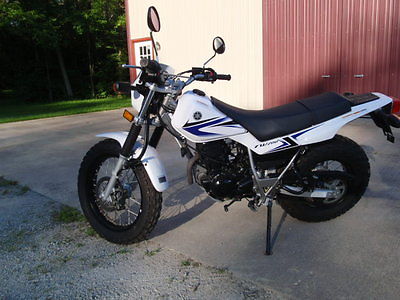 Yamaha : Other 2013 yamaha tw 200 white with back rims only 4200 miles great condition