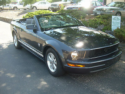 Ford : Mustang Base Convertible 2-Door Mustang convertible WITH NATIONWIDE WARRANTLY, AND low miles.