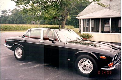 Jaguar : XJ 4 DOOR 1970 jaguar xj 4 dr black sedan
