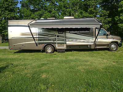 2010 Coachmen Concord 300 TS Class C Motor Home