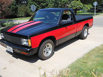 Chevrolet : S-10 Short Bed 1982 chevy custom s 10 350 v 8