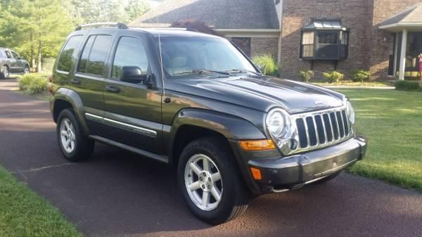 2005 JEEP LIBERTY LIMITED V6 4X4 Leather Moonroof