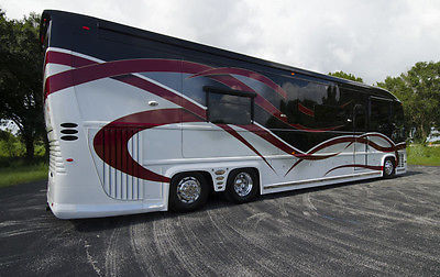2006 Newell P2000i Mid Entry Triple Slide Bath & 1/2 $299,999.00 PRICED TO SELL!