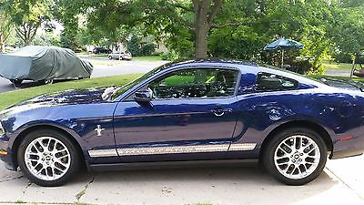 Ford : Mustang Premium Coupe 2-Door Excellent Condition Used 2012 Kona Blue Ford Mustang Coupe Premium: 32,000 miles