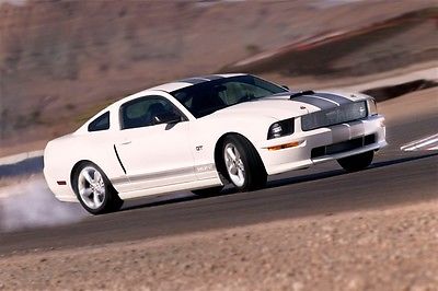 Ford : Mustang Shelby GT Coupe 2-Door 2007 shelby gt 6 k miles fully documented signed
