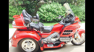 Honda : Gold Wing 2008 honda goldwing 1800 trike 2 matching helmets brand new motorcycle cover