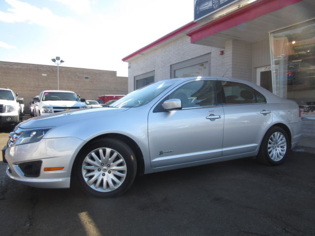 Ford : Fusion 4dr Sdn Hybr Silver Hybrid 96k Miles Ex Fed Govt Admin Well Maintained Nice