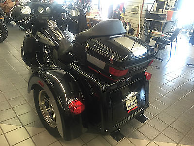 Harley-Davidson : Touring 2013 harley davidson tri glide