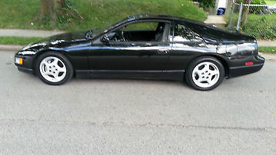 Nissan : 300ZX 2+2 black on black w/leather interior. in very good condition.2+2 COUPE.ALARM SYSTEM