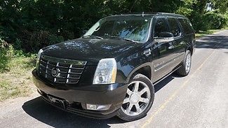 Cadillac : Escalade PREMIUM LUXURY AWD JUST SERVICED W/RECEIPTS NEW TIRES BRAKES ENTERTAINMENT CAPTAINS WOW