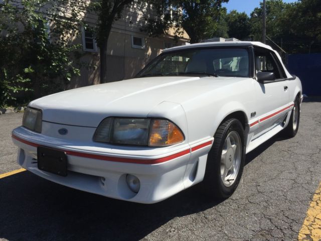 Ford : Mustang 2dr Converti Collectible Convertible low miles 88k 88k 88k trip white leather runsgreat 95pix