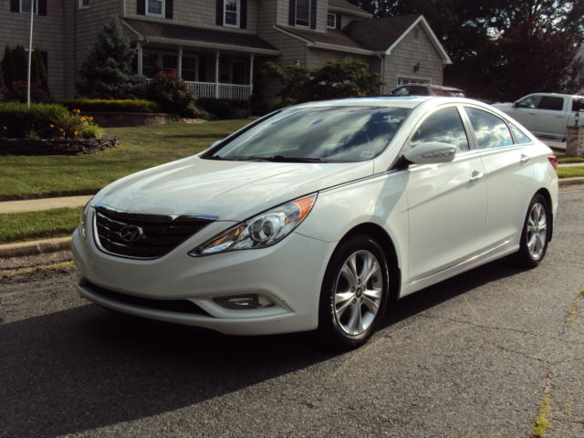 Hyundai : Sonata limited 2011 hyundai sonata limited navi leather int sun roof fresh water storm damage