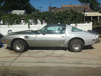 Pontiac : Trans Am silver and grey 1979 trans am