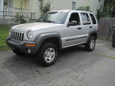 Jeep : Liberty Sport  2004 jeep liberty 4 x 4 runs excellent remote start 59 point condition report