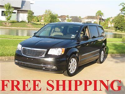 Chrysler : Town & Country Leather DVD UConnect Rear Cam SUPER CLEAN TOURING LEATHER DVD POWER SLIDING DOORS UCONNECT REAR CAM FREE SHIP