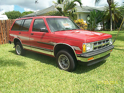Chevrolet : Blazer 4 DOOR w/rear hatch SUV 1993 chevy blazer 1 owner loaded creampuff rare find