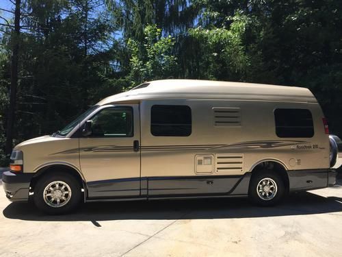 2012 Roadtrek Popular 210