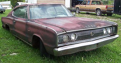 Dodge : Charger 1966 dodge charger to restore or parts
