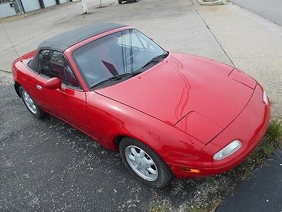 Mazda : MX-5 Miata Convertible 1990 mazda miata red