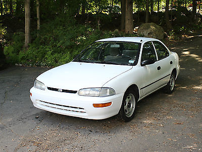 Chevrolet : Prizm 4 Door Sedan Chevrolet : 1995 Prizm