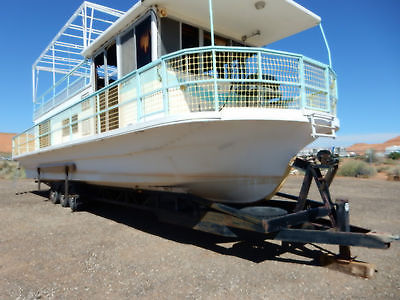 1968 Holiday Houseboat with Trailer