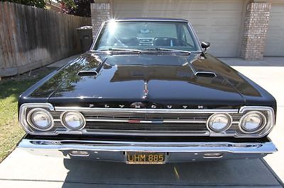 Plymouth : GTX Base 1967 gtx 426 hemi 5 spd manual orig 3.54 dana rare black on black cali car