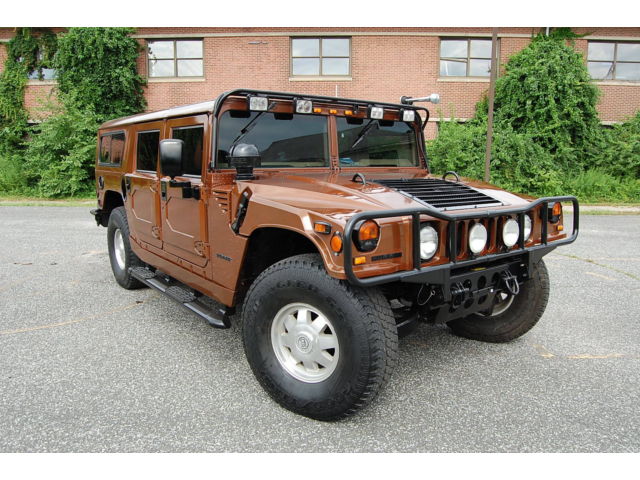 Hummer : H1 4-Passenger Loaded _____ Premium Wheels ____ Low MIles _____ DVD _____ AC Cold