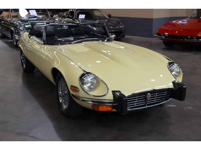 Jaguar : E-Type SERIES III 39 000 miles from new recent service and updates
