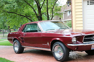 Ford : Mustang 2 door 1967 mustang coupe