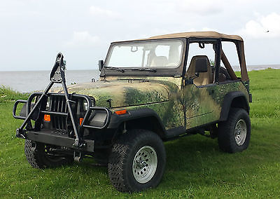 Jeep : Wrangler YJ 1991 camouflage jeep wrangler excellent condition 4 wd