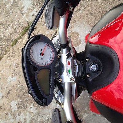 MV Agusta : Brutale MV Agusta Brutale