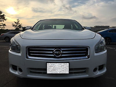 Nissan : Maxima S/SV 2012 nissan maxima excellent cond 19 k miles exterior white charcoal interior