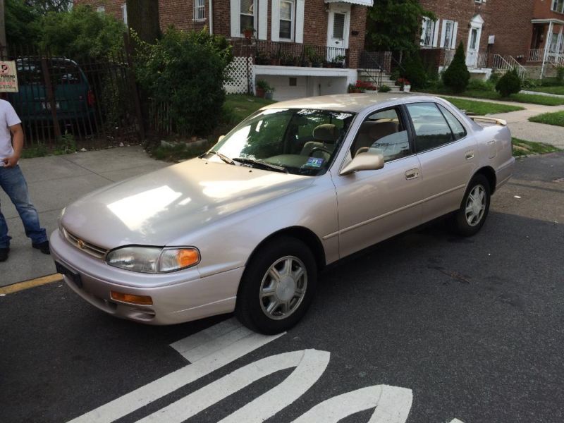 1996 Toyota Camry Gold Package 1 Owner Car Runs Great