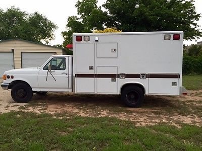 Ford : F-350 AMBULANCE TYPE BODY FORD F350 TRUCK with 7.3L Diesel engine