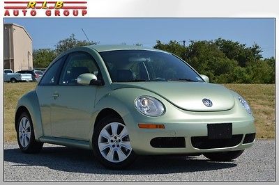 Volkswagen : Beetle-New S  Coupe Automatic 2009 new beetle s coupe gecko green metallic automatic low miles simply like new