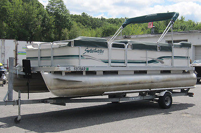 20ft. Godfrey Sweetwater Pontoon Boat w/ 40hp Yamaha Outboard