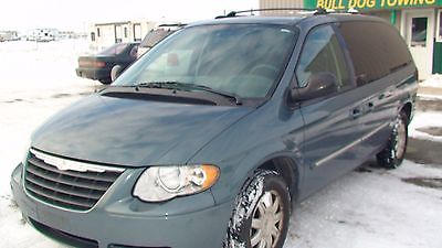 Chrysler : Town & Country 2005 chrysler town and country 162 k mminivan