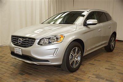 Volvo : XC60 AWD 4dr T6 2015 awd t 6 mgr demonstrator w heated seats volvo cpo