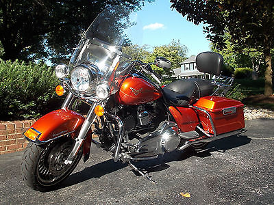 Harley-Davidson : Touring RARE 2011 HARLEY-DAVIDSON ROAD KING; CEDONA ORANGE ONLY 1200 ORIGINAL MI (VIDEO)