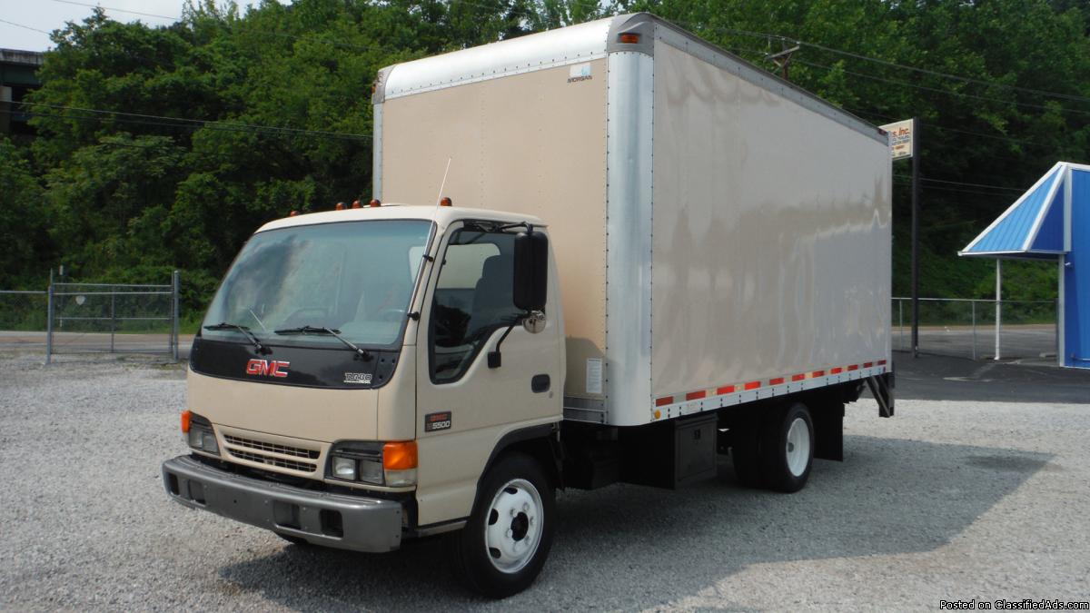 1999 GMC W5500 17' box truck