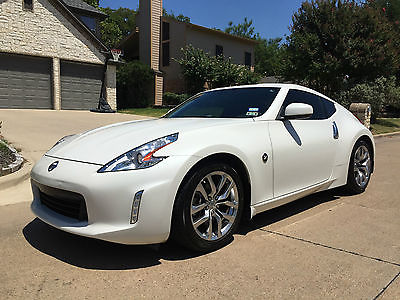Nissan : 370Z Base Coupe 2-Door 2014 nissan 370 z coupe only 14 000 miles pearl white automatic huge savings