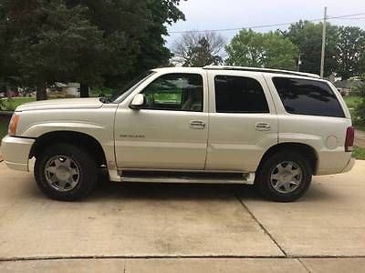 Cadillac : Escalade Base Sport Utility 4-Door Pearl white,dependable, as is,