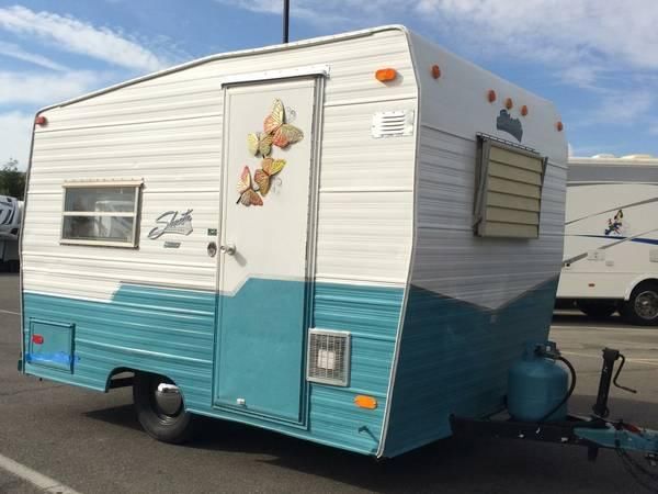 Vintage Shasta Compact travel trailer W/Blue Wedgewood stove!